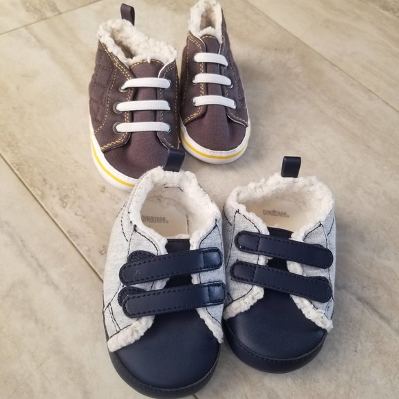 GYMBOREE Baby sneakers sherpa lined 12-18 mo boy 2 pairs! - Picture 1 of 11